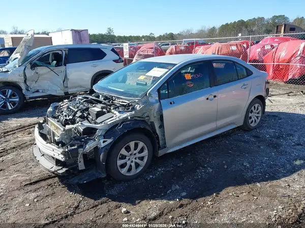 5YFB4MDE3RP200674 2024 TOYOTA COROLLA - Image 2