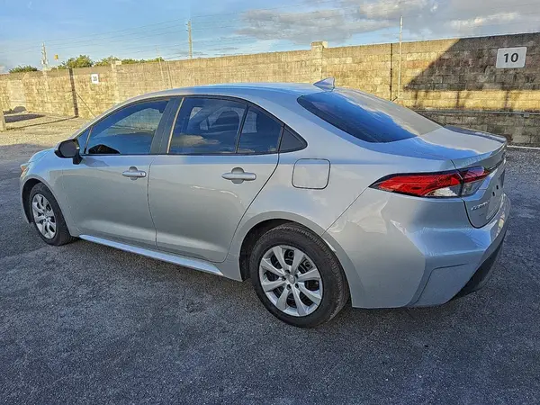 5YFB4MDE3RP202747 2024 TOYOTA COROLLA - Image 2