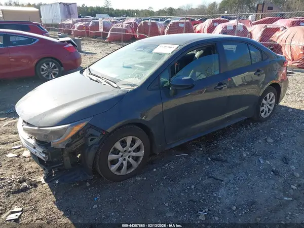 5YFB4MDE3RP203963 2024 TOYOTA COROLLA - Image 2
