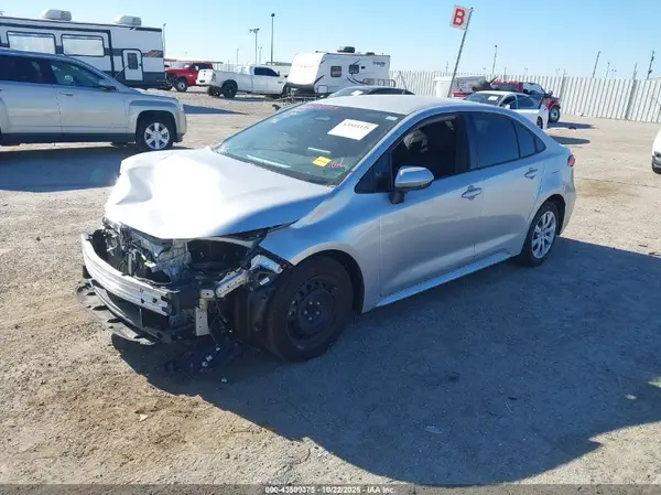 5YFB4MDE3RP206538 2024 TOYOTA COROLLA - Image 2