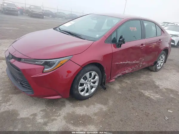 5YFB4MDE3RP208094 2024 TOYOTA COROLLA - Image 2