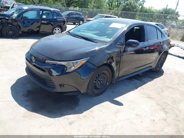 5YFB4MDE3RP216468 2024 TOYOTA COROLLA - Image 2