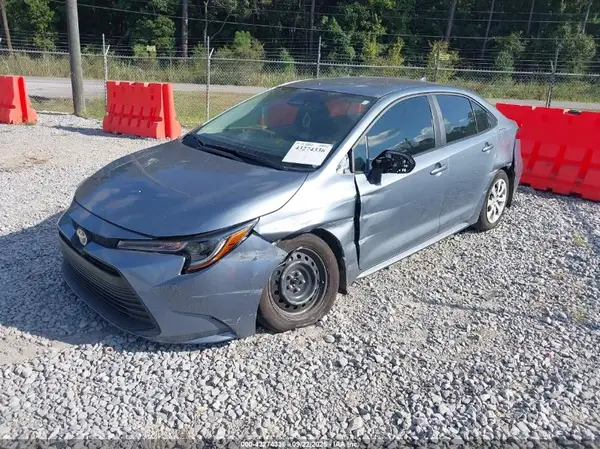 5YFB4MDE3RP223775 2024 TOYOTA COROLLA - Image 2