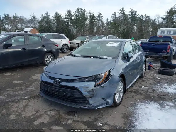 5YFB4MDE3RP224036 2024 TOYOTA COROLLA - Image 2