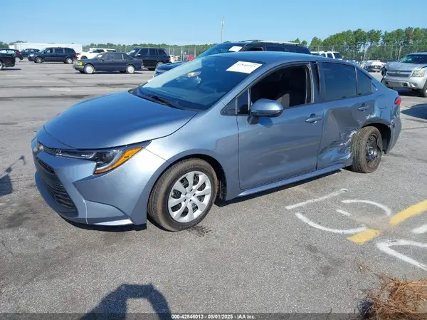 5YFB4MDE3RP224313 2024 TOYOTA COROLLA - Image 2