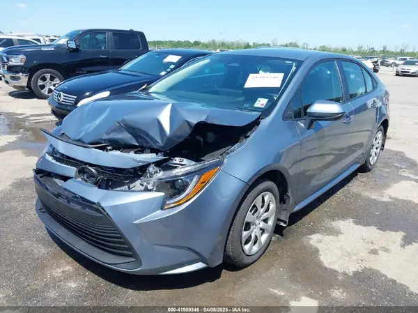 5YFB4MDE3SP236564 2025 TOYOTA COROLLA - Image 2