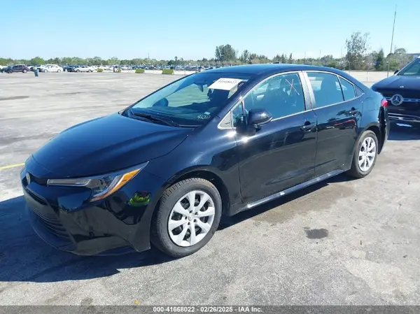5YFB4MDE3SP237228 2025 TOYOTA COROLLA - Image 2