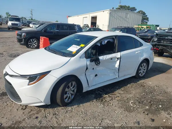 5YFB4MDE3SP245023 2025 TOYOTA COROLLA - Image 2