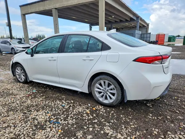 5YFB4MDE3SP245863 2025 TOYOTA COROLLA - Image 2