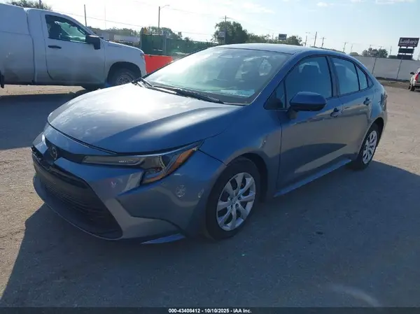 5YFB4MDE3SP279107 2025 TOYOTA COROLLA - Image 2