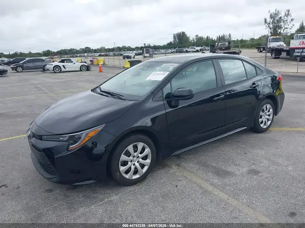 5YFB4MDE3SP304748 2025 TOYOTA COROLLA - Image 2