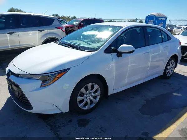 5YFB4MDE3SP307584 2025 TOYOTA COROLLA - Image 2