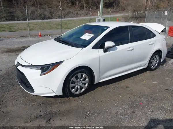 5YFB4MDE3SP312476 2025 TOYOTA COROLLA - Image 2