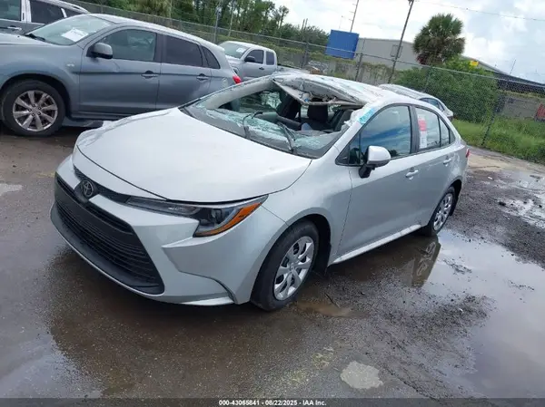 5YFB4MDE3SP313269 2025 TOYOTA COROLLA - Image 2