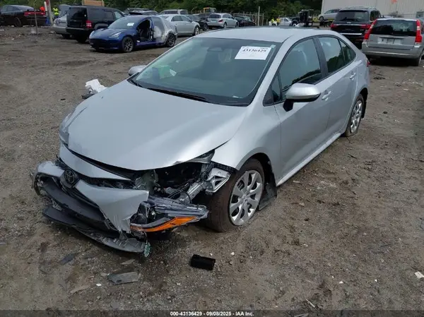 5YFB4MDE3SP318326 2025 TOYOTA COROLLA - Image 2