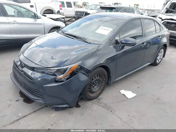 5YFB4MDE3SP330122 2025 TOYOTA COROLLA - Image 2