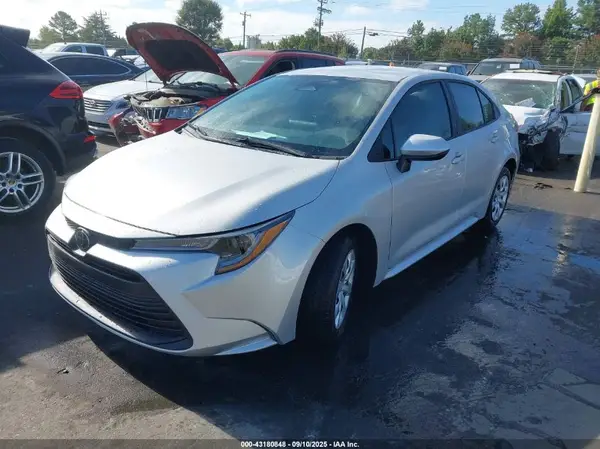 5YFB4MDE3SP342979 2025 TOYOTA COROLLA - Image 2