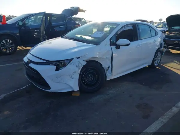 5YFB4MDE3SP359202 2025 TOYOTA COROLLA - Image 2