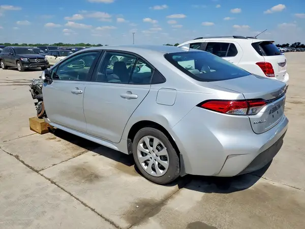 5YFB4MDE3TP367334 2026 TOYOTA COROLLA - Image 2