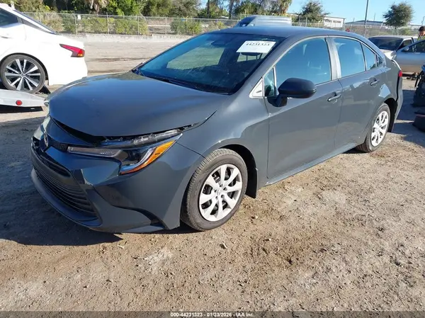 5YFB4MDE3TP371738 2026 TOYOTA COROLLA - Image 2
