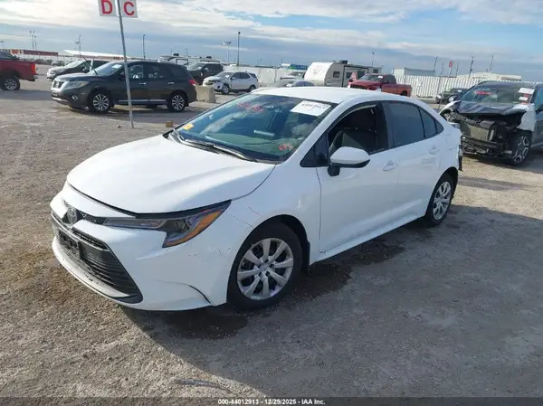 5YFB4MDE3TP382917 2026 TOYOTA COROLLA - Image 2