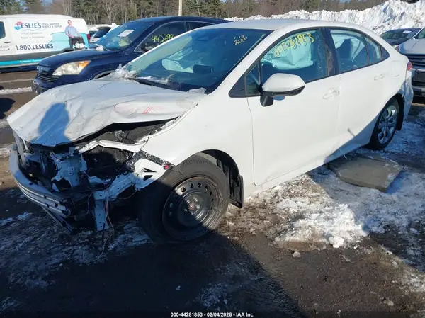 5YFB4MDE3TP393125 2026 TOYOTA COROLLA - Image 2