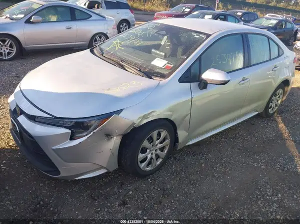 5YFB4MDE4PP007558 2023 TOYOTA COROLLA - Image 2
