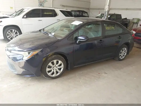 5YFB4MDE4PP077268 2023 TOYOTA COROLLA - Image 2