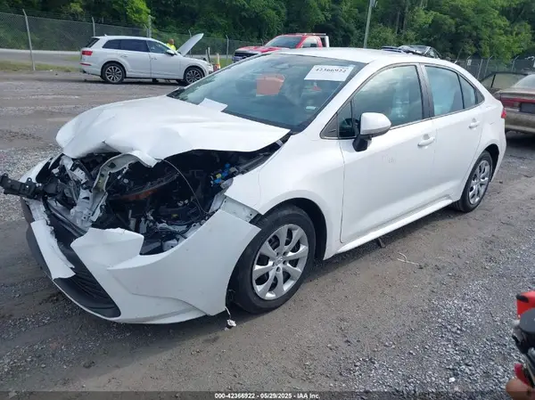 5YFB4MDE4RP090590 2024 TOYOTA COROLLA - Image 2