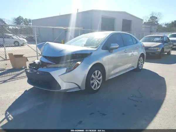 5YFB4MDE4RP097247 2024 TOYOTA COROLLA - Image 2