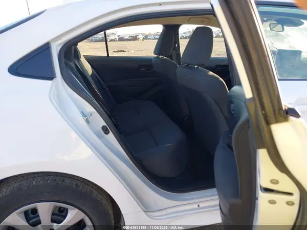 5YFB4MDE4RP100678 2024 TOYOTA COROLLA - Image 8