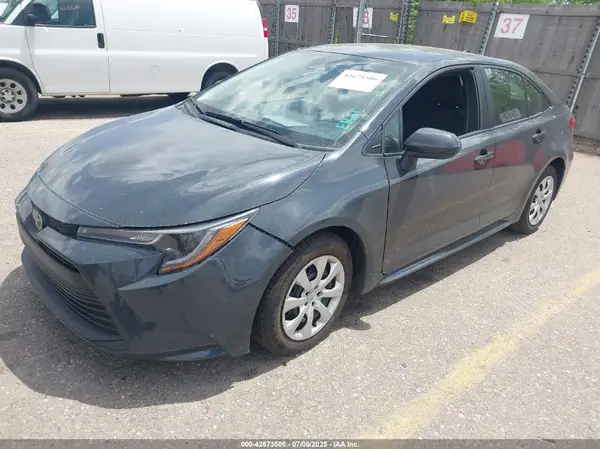 5YFB4MDE4RP102124 2024 TOYOTA COROLLA - Image 2
