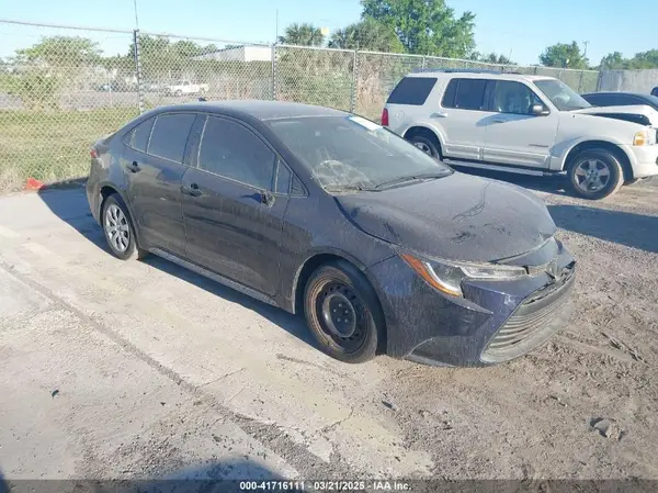 5YFB4MDE4RP102687 2024 TOYOTA COROLLA - Image 1