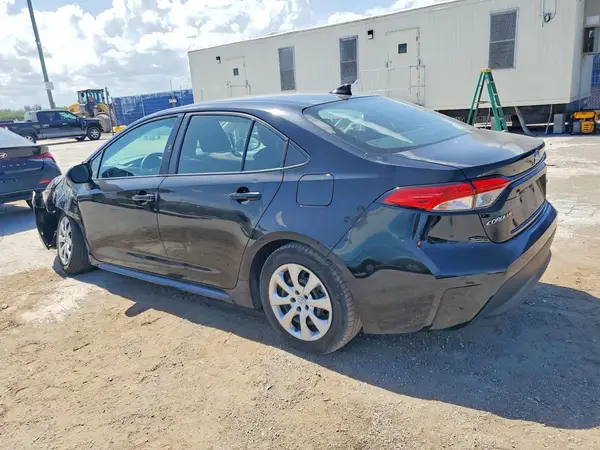 5YFB4MDE4RP104875 2024 TOYOTA COROLLA - Image 2