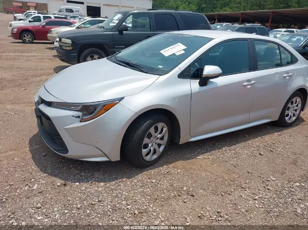 5YFB4MDE4RP107548 2024 TOYOTA COROLLA - Image 2