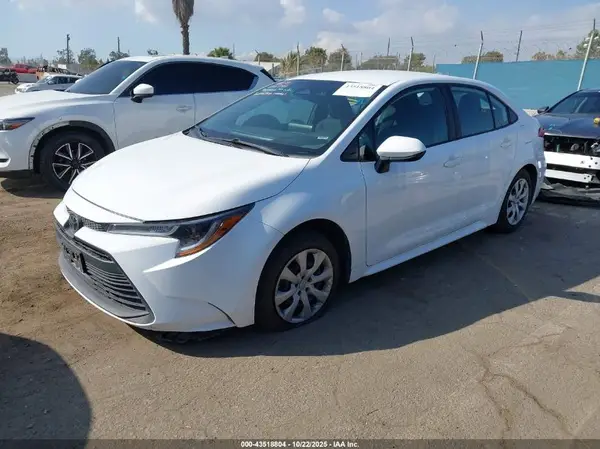 5YFB4MDE4RP109834 2024 TOYOTA COROLLA - Image 2