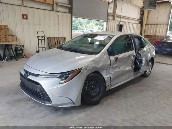 5YFB4MDE4RP120526 2024 TOYOTA COROLLA - Image 2