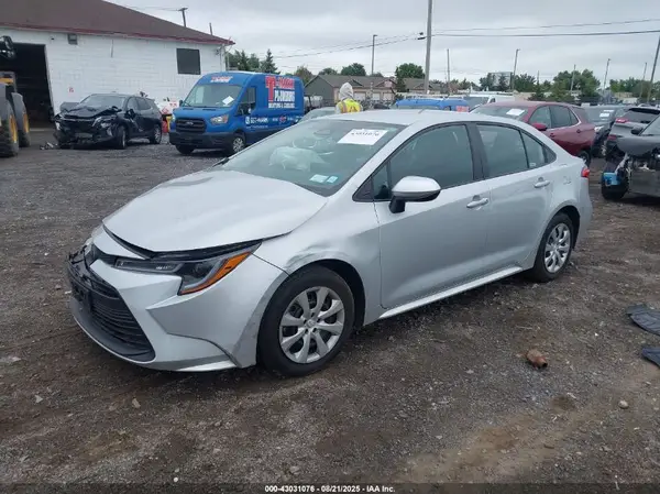 5YFB4MDE4RP126701 2024 TOYOTA COROLLA - Image 2