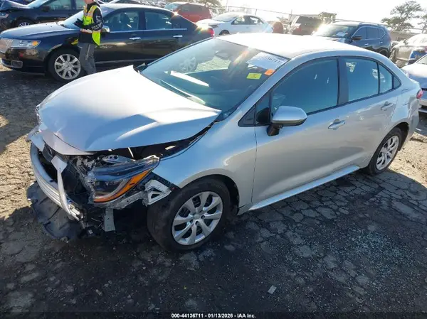 5YFB4MDE4RP126942 2024 TOYOTA COROLLA - Image 2