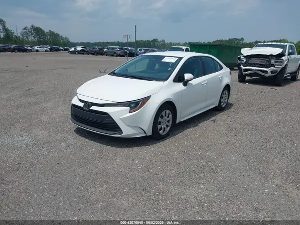 5YFB4MDE4RP144938 2024 TOYOTA COROLLA - Image 2