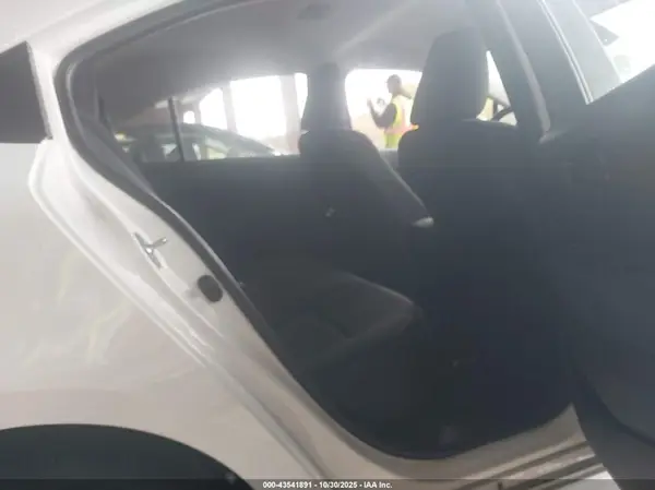5YFB4MDE4RP153395 2024 TOYOTA COROLLA - Image 8