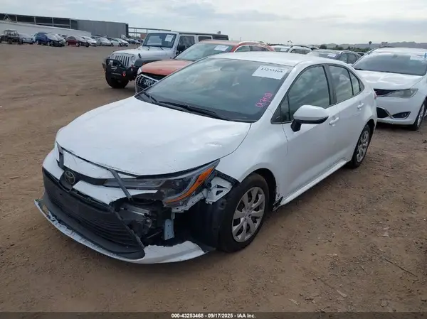 5YFB4MDE4RP154210 2024 TOYOTA COROLLA - Image 2