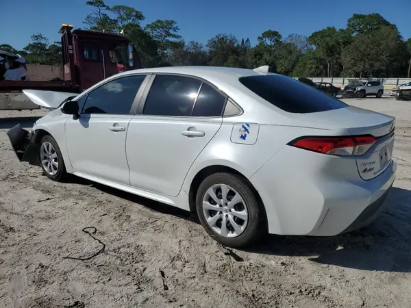 5YFB4MDE4RP155115 2024 TOYOTA COROLLA - Image 2