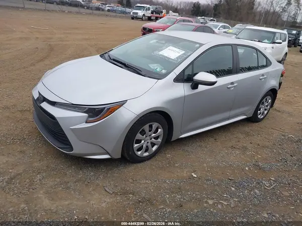 5YFB4MDE4RP158807 2024 TOYOTA COROLLA - Image 2