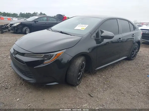 5YFB4MDE4RP166695 2024 TOYOTA COROLLA - Image 2
