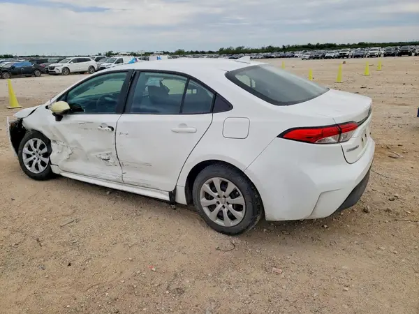 5YFB4MDE4RP170679 2024 TOYOTA COROLLA - Image 2