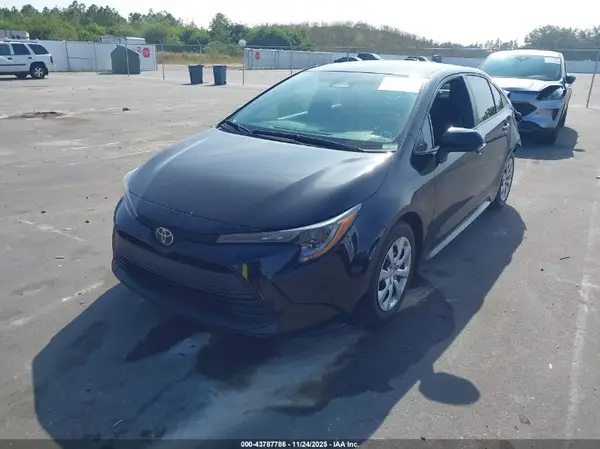 5YFB4MDE4RP171086 2024 TOYOTA COROLLA - Image 2
