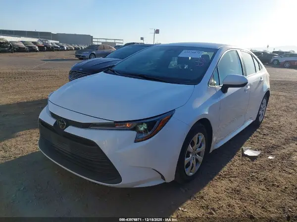 5YFB4MDE4RP174912 2024 TOYOTA COROLLA - Image 2
