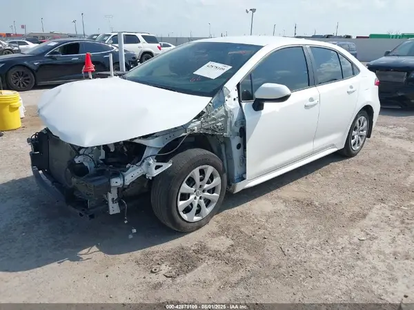 5YFB4MDE4RP175302 2024 TOYOTA COROLLA - Image 2