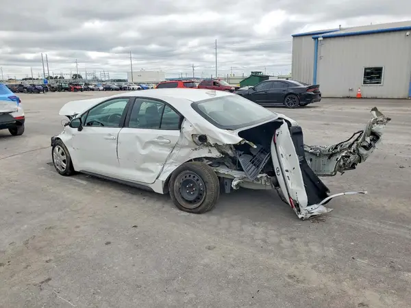 5YFB4MDE4RP177177 2024 TOYOTA COROLLA - Image 2